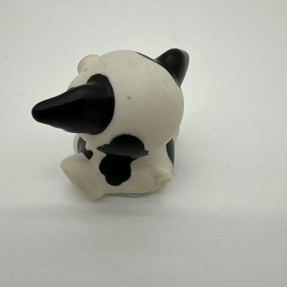 Fisher-Price Little People Toy Figure Farm Animal Sitting Cow‎ Black White 2001
